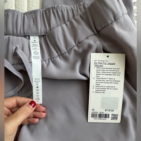 NWT Lululemon On The Fly Jogger in Silverscreen - Picture 3 of 8